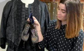 На аукционе в Великобритании продали панталоны, чулки и корсеты королевы Виктории