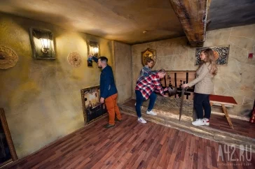 Фото: Древний замок, загадочная хижина, зловещий хостел: необычные квесты Кемерова 7