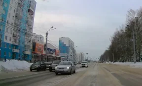В Кузбассе водитель не стал дожидаться зелёного сигнала светофора и поплатился за это