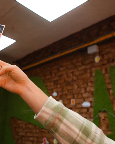 Трое россиян выиграли в новогодней лотерее миллиард рублей: стали известны подробности