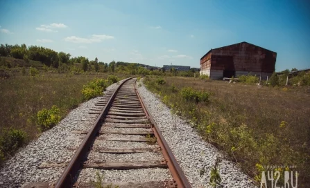 В Новосибирской области поезд сбил 18-летнюю девушку 