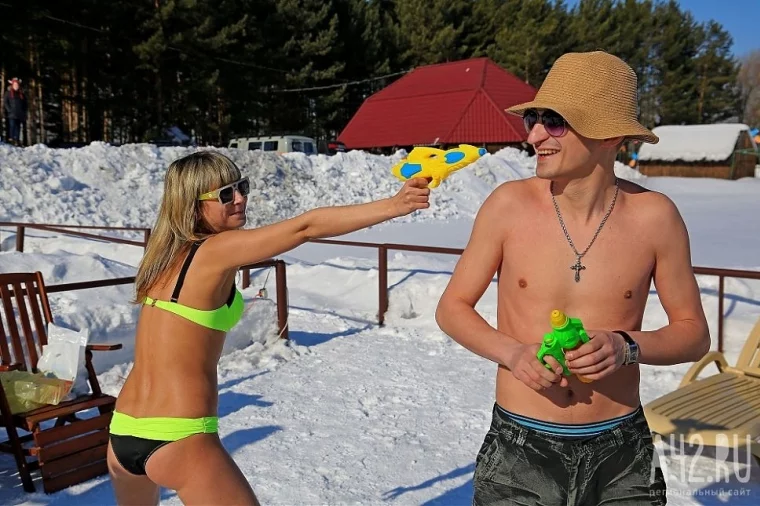 Фото: «Белые пляжи Сибири»: звёздные гости, девушки в бикини и безудержное веселье 29