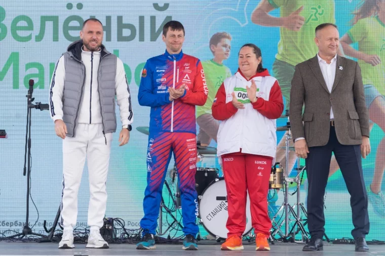 Фото: Праздник спорта и экологии: порядка 5000 человек пробежали «Зелёный марафон» в Кузбассе 2