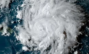 Ураган «Дориан» в Атлантическом океане усилился до максимальной категории