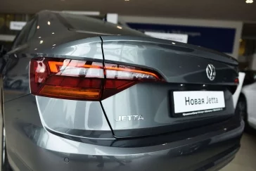 Фото: Новая Jetta появилась в кемеровском салоне Volkswagen 3