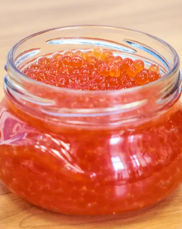 В Роспотребнадзоре рассказали кузбассовцам, как правильно выбрать икру