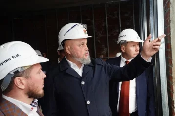 Фото: Губернатор Кузбасса проверил, как идёт стройка университетского кампуса КемГУ 1