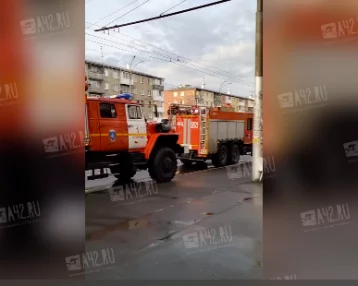 Фото: Кемеровчан встревожили пожарные машины и силовики на проспекте Ленина 1