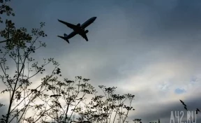 Источник: пассажирский самолёт рейса Москва — Оренбург взял курс на запасной аэродром из-за неполадок
