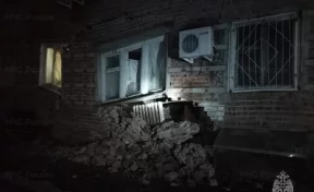 В Ростове-на-Дону жильцов пятиэтажки эвакуировали из-за обрушения стены