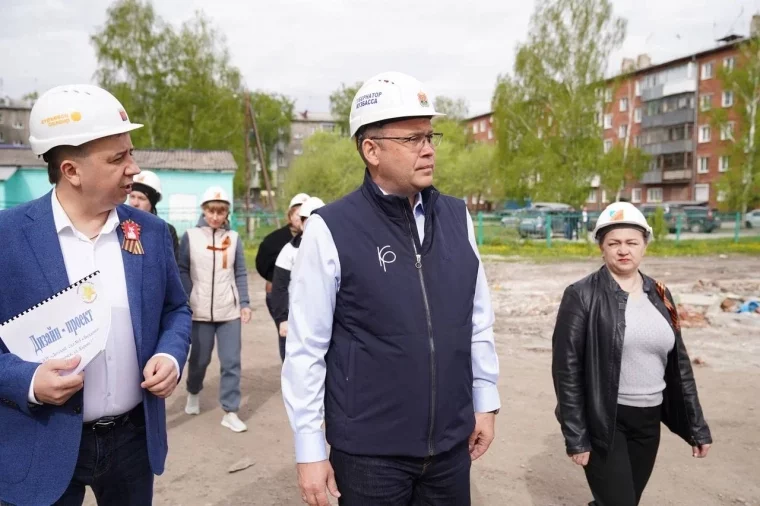 Фото: В Кузбассе детсад ремонтируют за 140 млн рублей: работу проверил губернатор 2