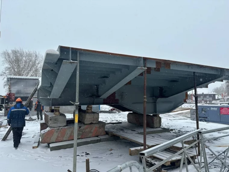 Фото: Мэрия Кемерова показала свежие фото ремонта путепровода в Пионере 4
