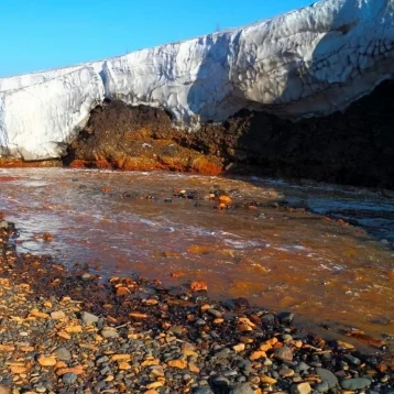 Фото: Следком опубликовал видео с места разлива нефтепродукта в Норильске 1