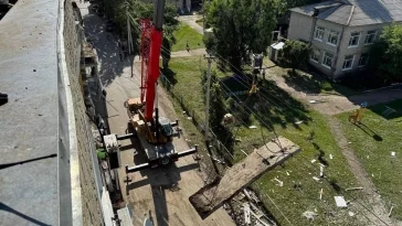 Фото: Разбор завалов дома в Ершове, где взорвался газ, осложнён риском обрушения конструкций 2
