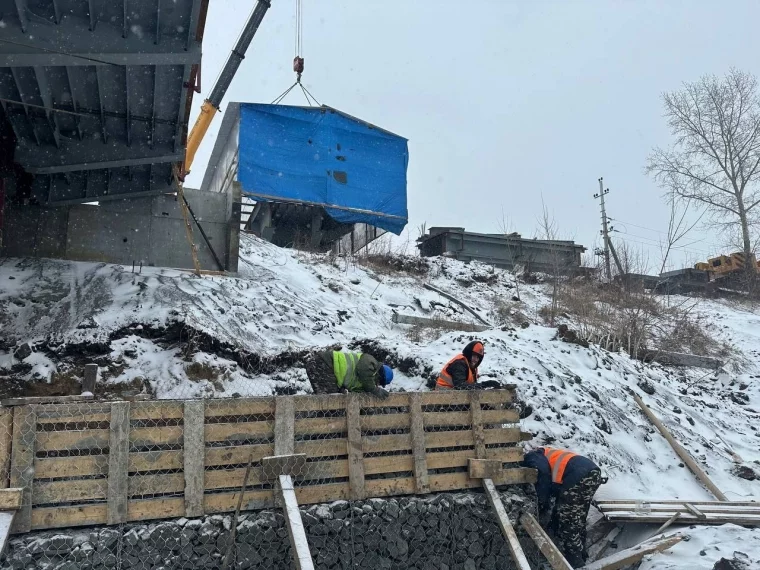 Фото: Мэрия Кемерова показала свежие фото ремонта путепровода в Пионере 5