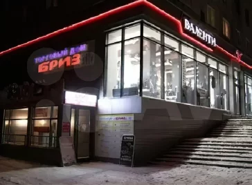 Фото: В Кемерове выставили на продажу два торговых дома за 65 млн рублей 2