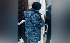 Насекомые и просроченные продукты: в Кемерове закрыли кафе на 15 суток за многочисленные нарушения 