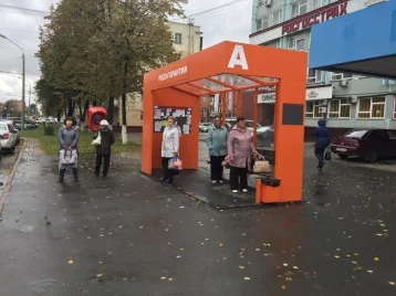 Фото: В Кемерове появился остановочный павильон нового образца 1