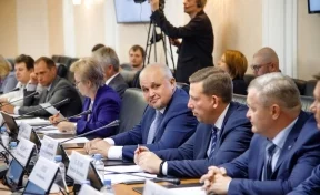 Министр спорта поддержал идеи строительства ледового дворца и спорткомплекса в Кемерове