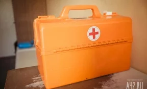«Стало плохо»: в Кузбассе спасатели помогли доставить пациента с больным сердцем из посёлка в город