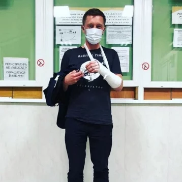Фото: У члена съёмочной группы Собчак диагностировали перелом после конфликта в монастыре  1
