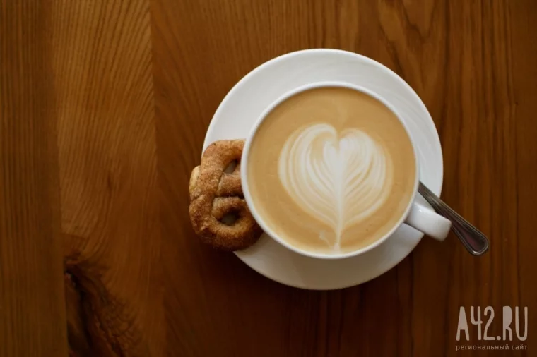 Фото: Тарелочницы против жмотов: почему свидания превращаются в битву за счёт 5