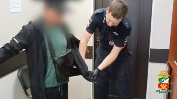 Фото: На автовокзале в Кузбассе задержали мужчину с героином в кармане 1