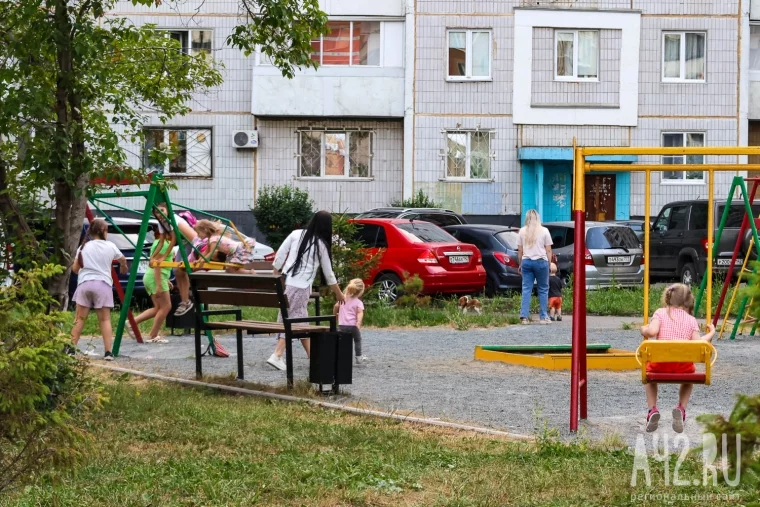 Фото: Дворовый переворот. Почему двор на Ленинградском, 30 в Кемерове отремонтируют вне очереди и как в неё попасть 31