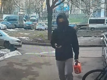 Фото: В Москве задержали 14-летнего подростка за поджог двери квартиры по указанию телефонных мошенников 1