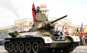 Т-34, «Бессмертный полк» и салют: Кемерово отмечает 80-летие Победы