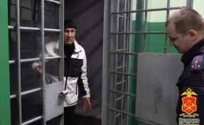 Иностранец так хотел вернуться в Кузбасс, что въехал в РФ по поддельным документам