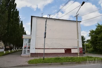 Фото: Стало известно, почему в Кемерове на месте закрашенных Yota граффити не появились новые 1