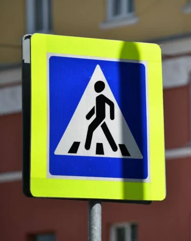 Очевидцы: женщину насмерть сбили на пешеходном переходе в Белове