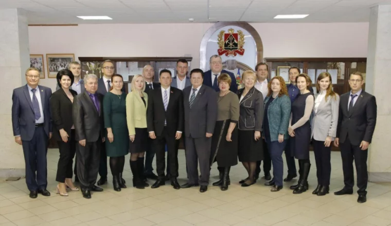 Новый состав общественного совета / Фото: пресс-служба Совета народных депутатов Кемеровской области