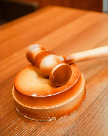 В Кузбассе осудили управляющего и токаря фермы, из-за которых погиб работник