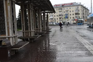 Фото: Власти Новокузнецка решили расширить парковку у привокзальной площади после жалоб автомобилистов 1