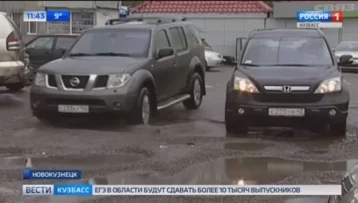 Фото: Новокузнецкие водители пожаловались на опасную парковку 1
