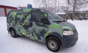 «Закатали в бронь и покрасили»: в Кузбассе бывший инкассаторский автомобиль отправят в зону СВО