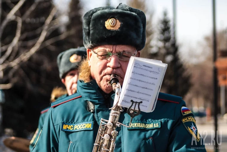 Фото: Лохматые защитники: в Кемерове прошли торжественным маршем служебные собаки 28
