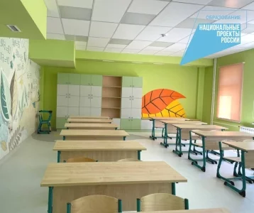 Фото: Дизайнер прокомментировал необычную цветовую гамму новой школы за 1 млрд рублей в Кемерове 4