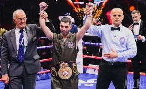 Михаил Алоян завоевал титул WBA в Кемерове