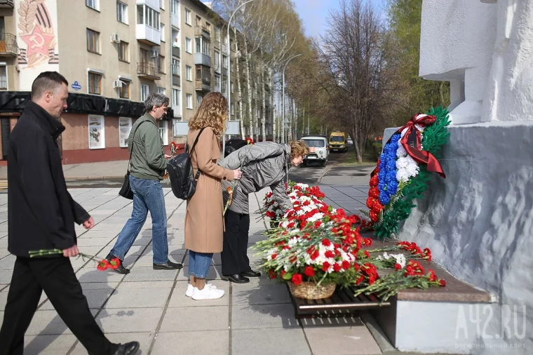 Фото: Живая память о героях: Кемерово празднует 77-й День Победы  15