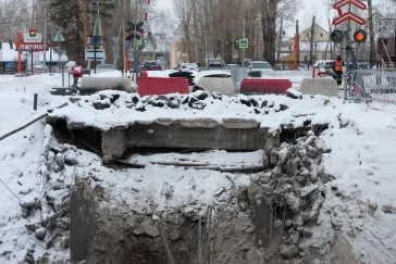 Фото: В Кемерове строители полностью разобрали верхнюю часть путепровода в Пионере 3