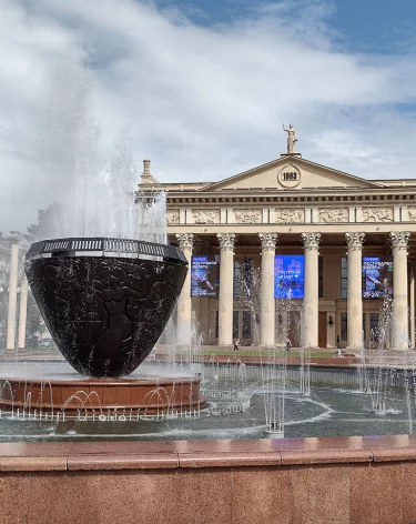 Блогер Илья Сатир рассказал о пьяном дебоше в драмтеатре Новокузнецка