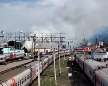 Фото: В МЧС рассказали подробности крупного пожара на складе в Новокузнецке 1