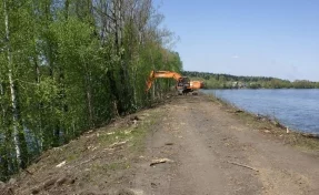 В Кузбассе началась подготовка к реконструкции второго участка дамбы на Томи
