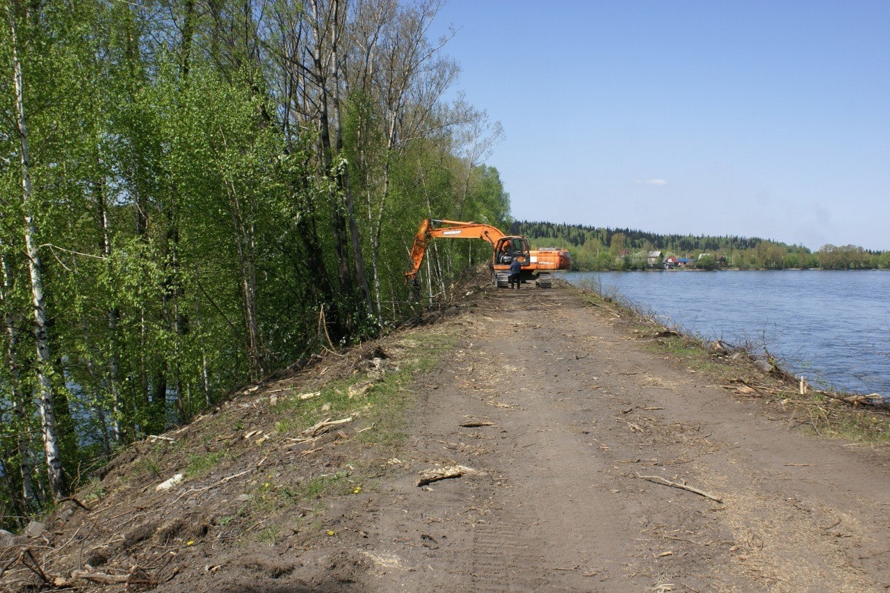 В Кузбассе началась подготовка к реконструкции второго участка дамбы на Томи