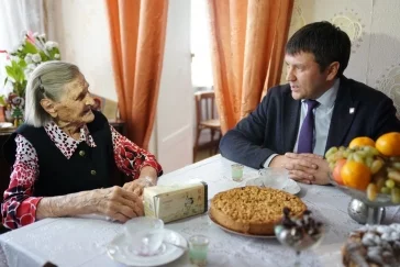 Фото: Заслуженная жительница Кемерова отметила 103-й день рождения 2