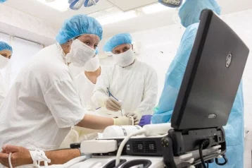 Фото: В Кузбассе врачи впервые применили микроволновые лучи для удаления опухоли лёгкого 1
