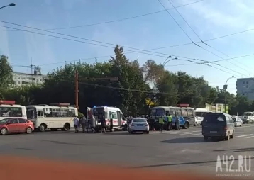 Фото: В Кемерове произошло серьёзное ДТП с маршруткой 1
